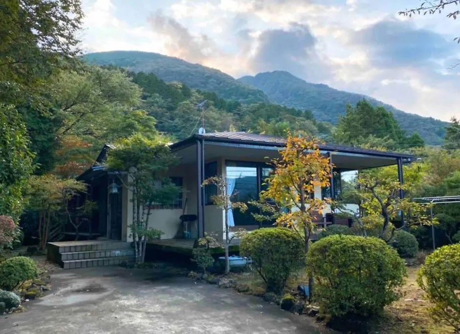 Вилла Ek House Hakone Shushinso 箱根修身荘 0*,
