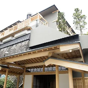 5* 传统日式旅馆 Gora Hanaougi Madoka No Mori